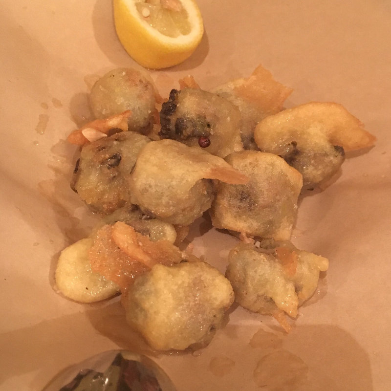 イソギンチャクのフリット(ボガマリ・クチーナ・マリナーラ （Ｂogamari Cucina Marinara）)