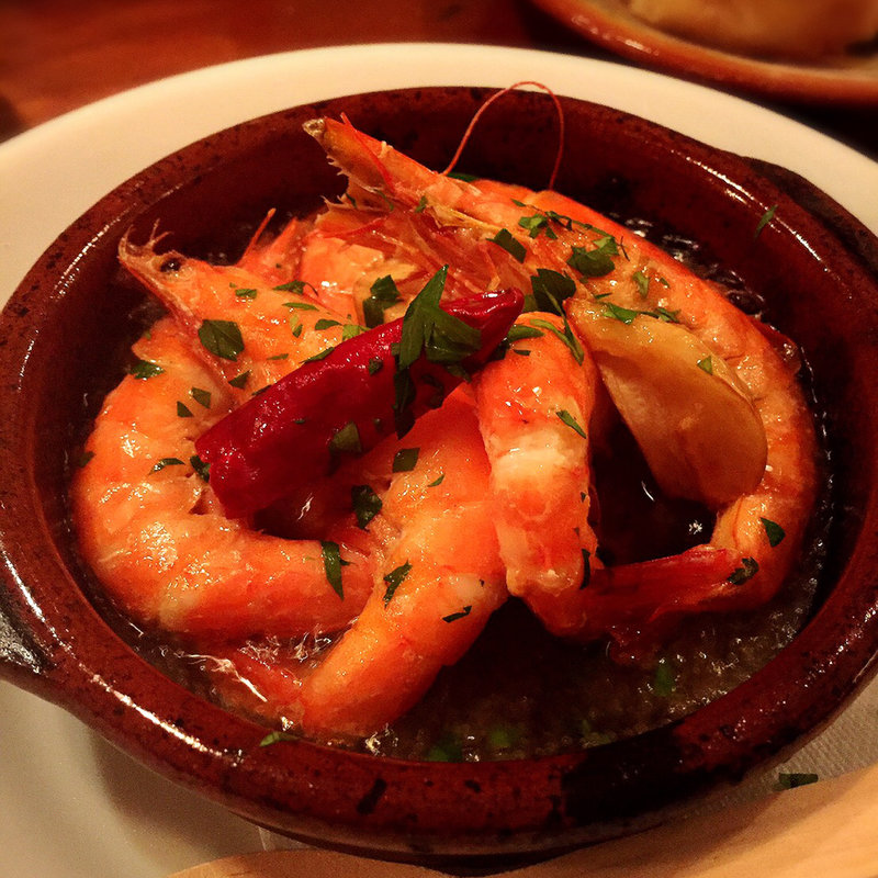 ソフトシェル海老のアヒージョ(バル・エンリケ)