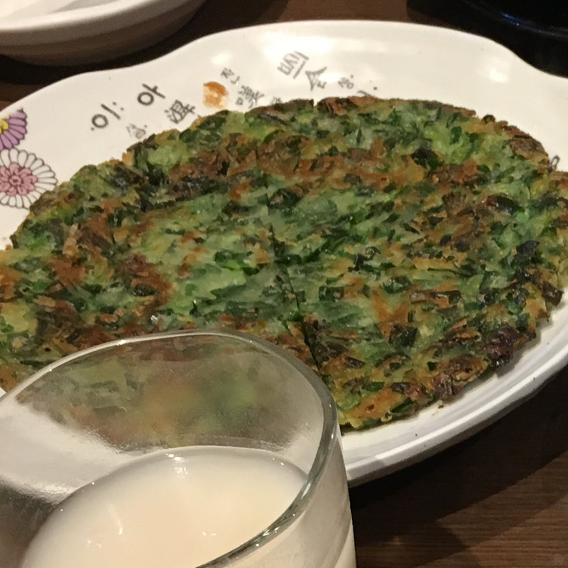 ニラチヂミ(でりかおんどる 1号店(本店))