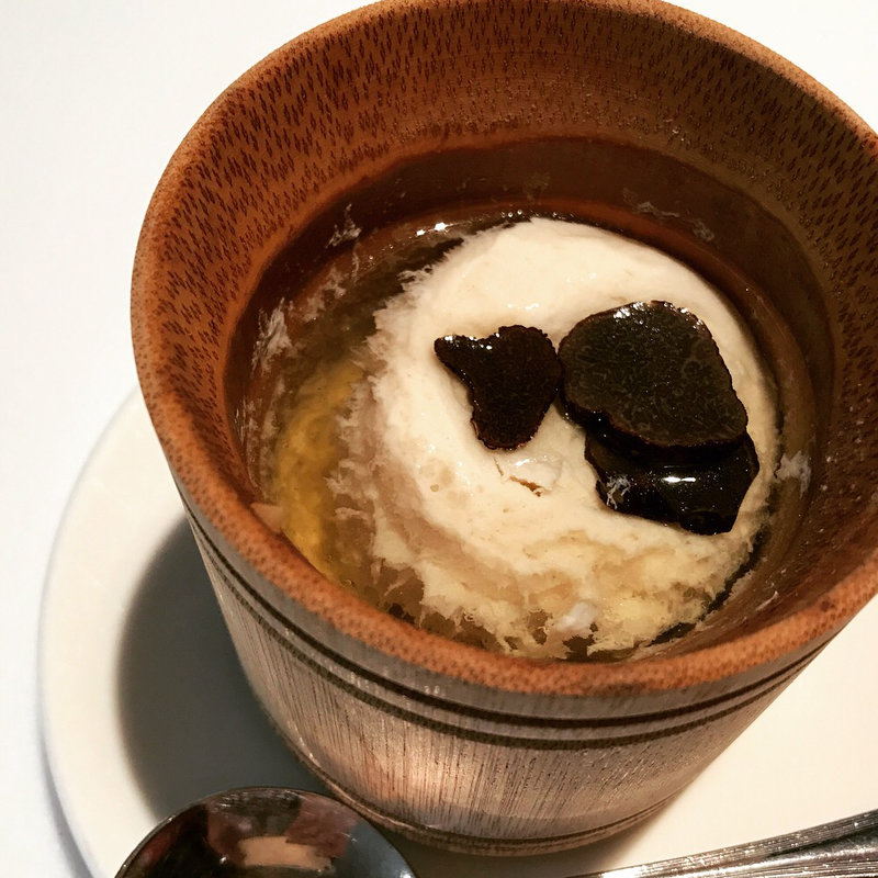 薬膳スープ 黒トリュフ入り  彩食健美ランチコース  (中国料理「桃李」 ホテル日航大阪)
