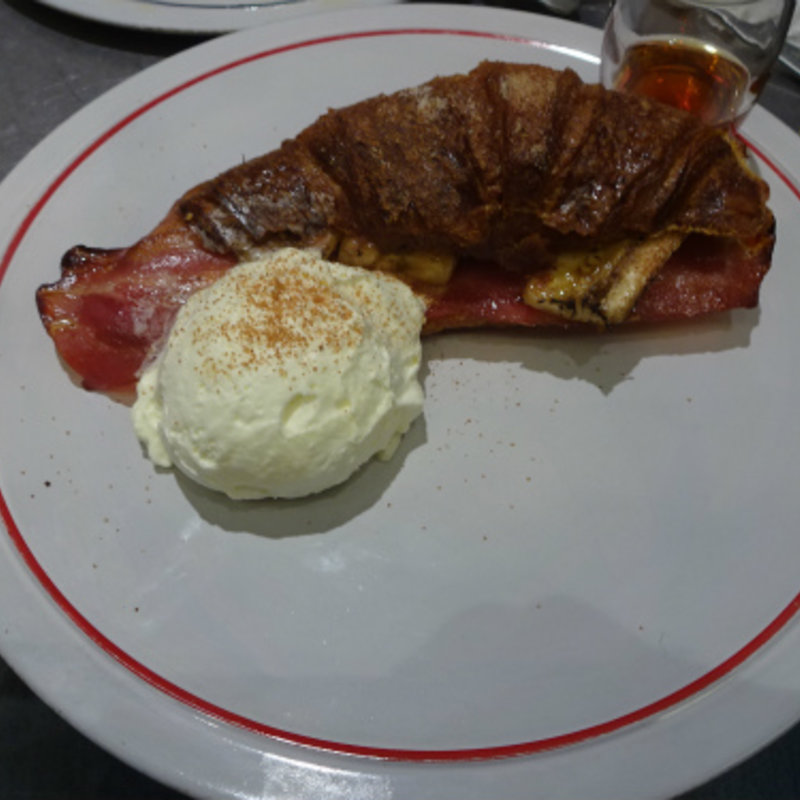 クロワッサンフレンチトースト(Lounge1908 cafe)