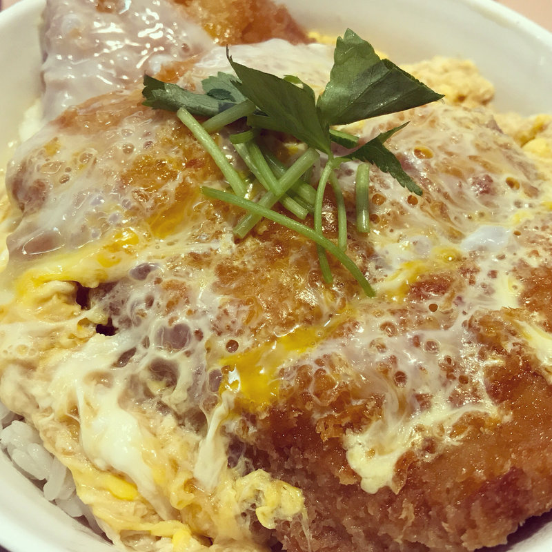 ロースカツ丼(おおさかぐりる)