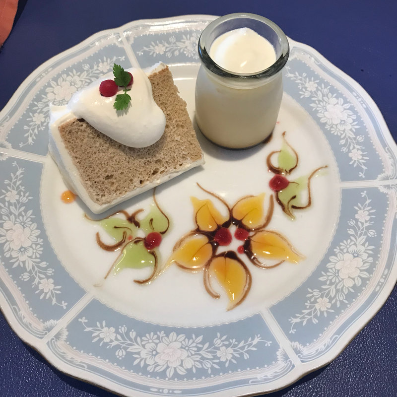 シフォンケーキ&プリン(イタリア厨房ベッライタリア)