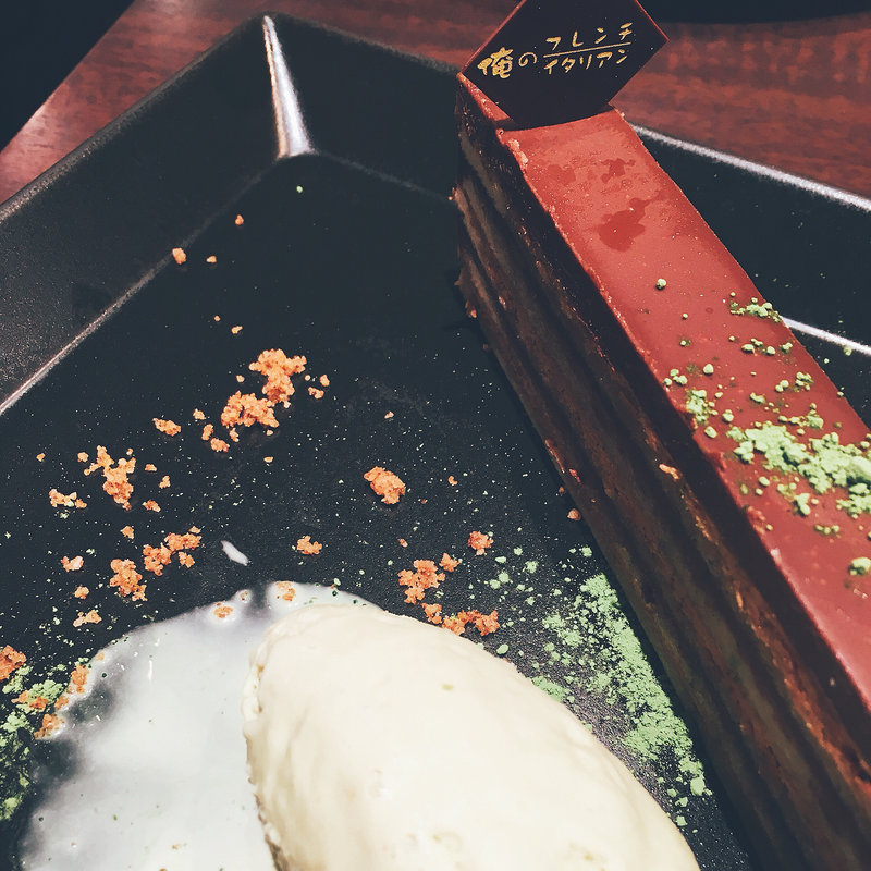 オペラ&ピスタチオジェラート(俺のフレンチ・イタリアン 松竹芸能 角座広場)