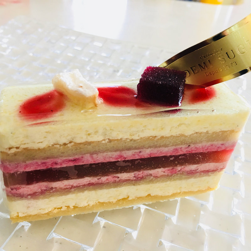 アメジスト(イデミ・スギノ （HIDEMI SUGINO）)