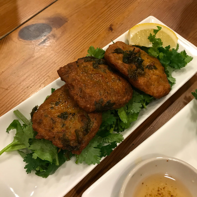 タイ風さつま揚げ(パクチーハウス東京)