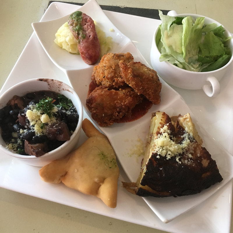 本日のタパスプレート(スープ、パン付)(Cafe Restaurante SANCHO PANZA)