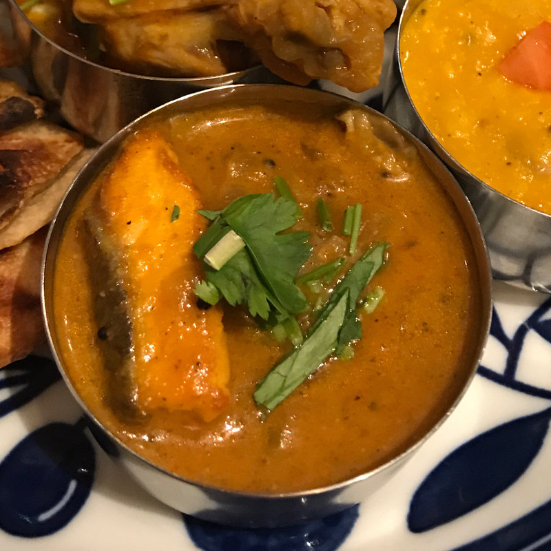 秋鮭と舞たけのカレー S(ハバチャル)