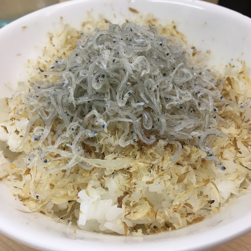 ちりめんジャコごはん(煮干鰮らーめん 圓 （エン）)