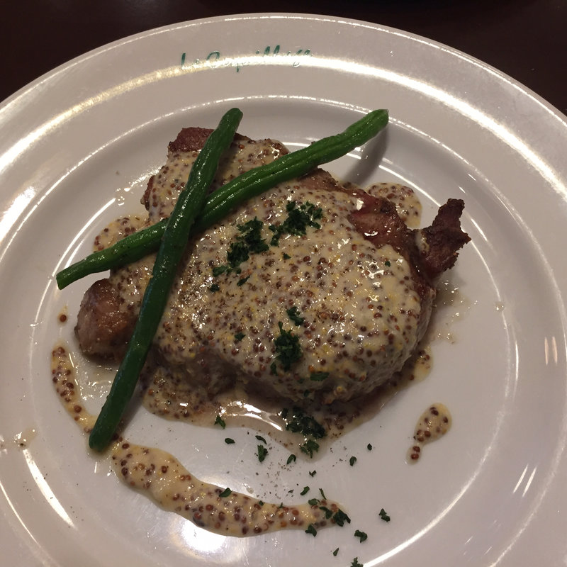 厚切り豚肩ロースのソテー マスタード添え(フレンチカフェレストラン 神楽坂 ル コキヤージュ （Cafe Le Coquillage）)