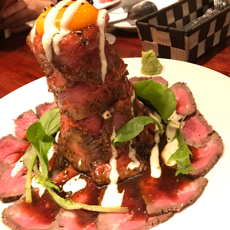 驚愕の300gのローストビーフタワー(肉バル×イタリアン リトルブッチャー 浅草橋)