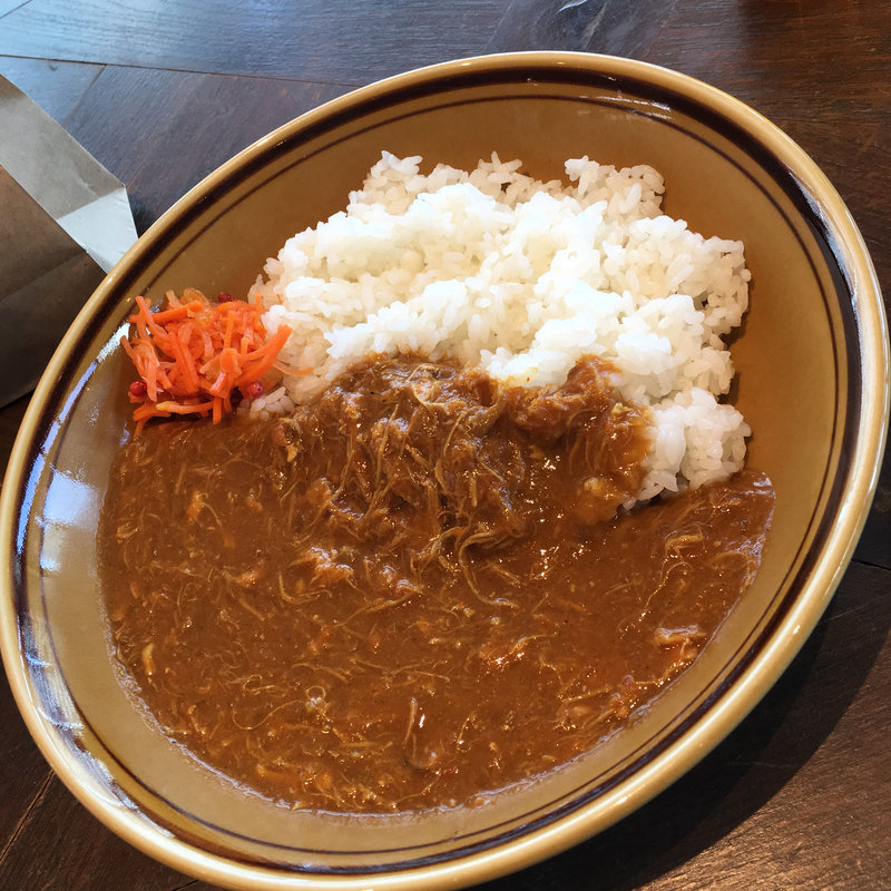 じっくり煮込んだチキンカレー(ステーションカフェ バーゼル)