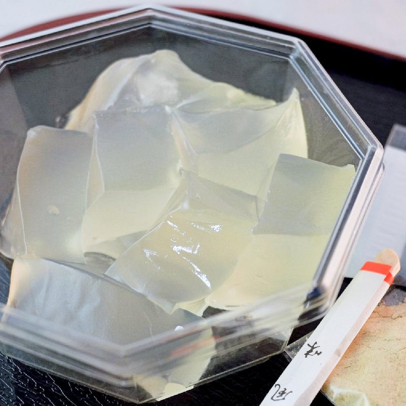 蕨もち(津の山まんじゅう )