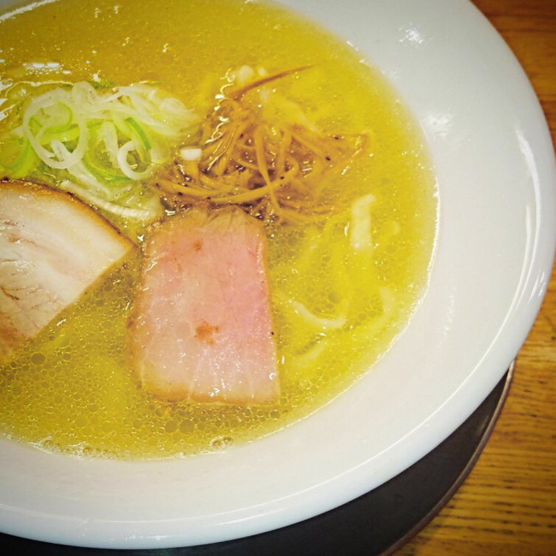 塩らーめん(麺や 七彩 八丁堀店)