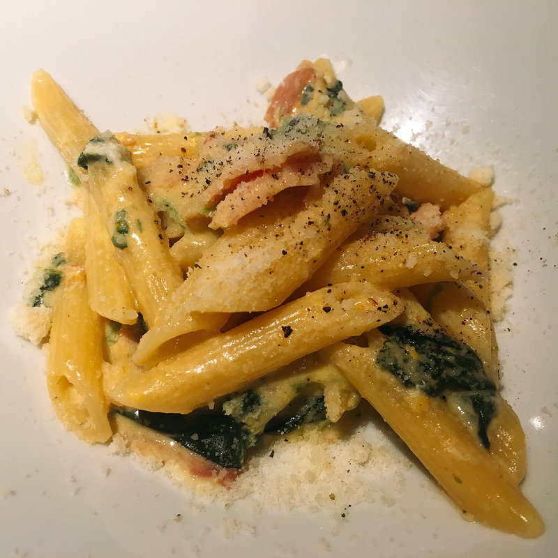 ほうれん草のカルボナーラペンネ(ヴィーナス)