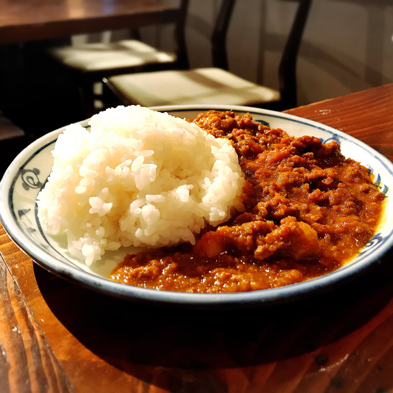 スパイシーチキンカレー(宮崎焼酎酒場ひなた)