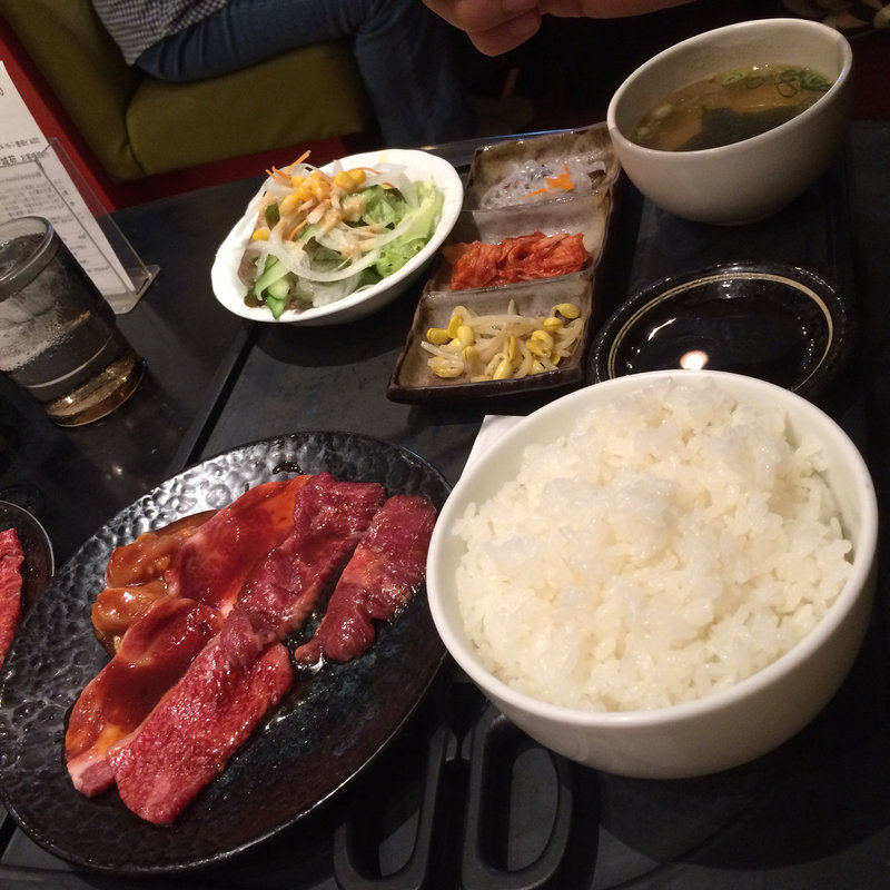 和牛カルビ・ハラミセット(東京焼肉 平城苑 浅草総本店)