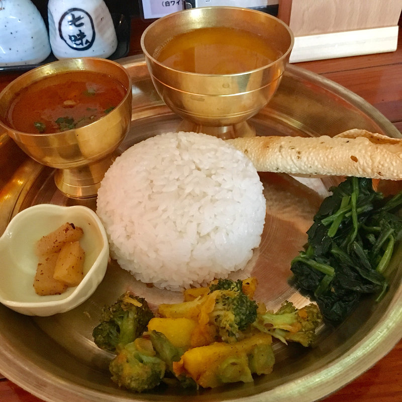 ダルバートセット(アジアン居酒屋  ムルチュンガ)