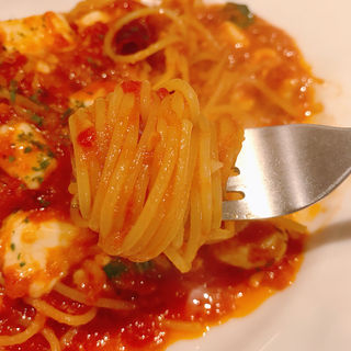 バジルとモッツァレラのパスタ(炉端×イタリアン アルベロ)