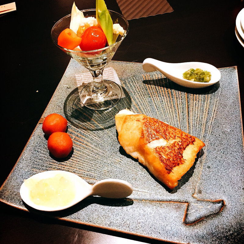 活〆神経抜き千年鯛(創作ビストロ la planche（ラ・プランシュ）)