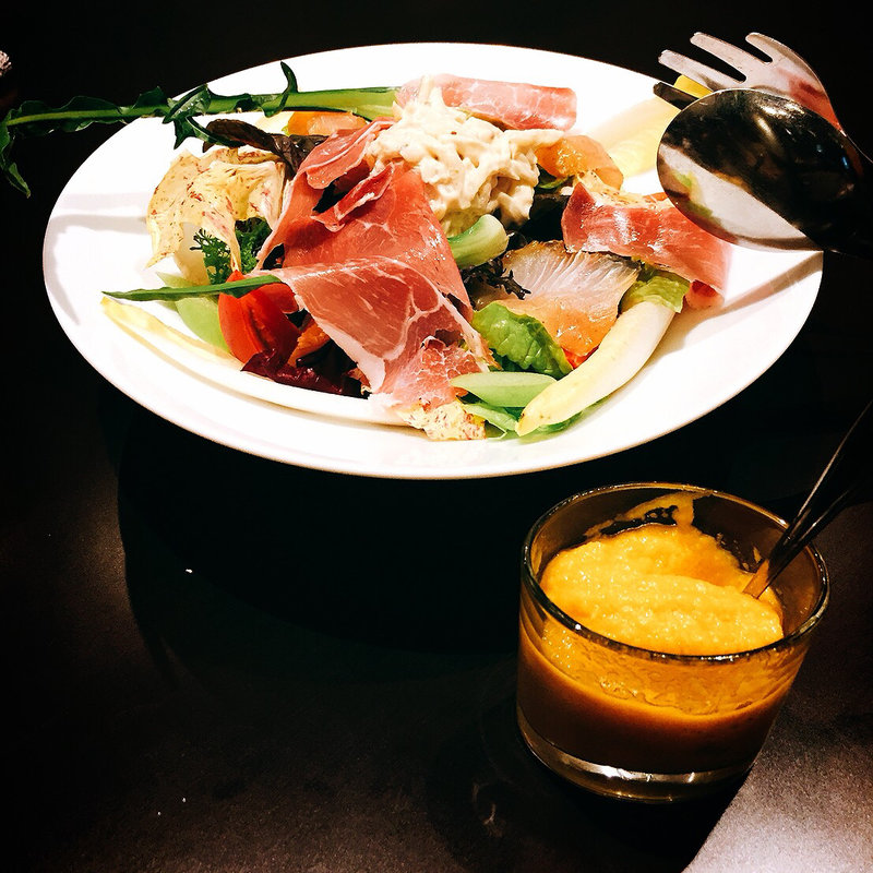 おまかせサラダ(創作ビストロ la planche（ラ・プランシュ）)