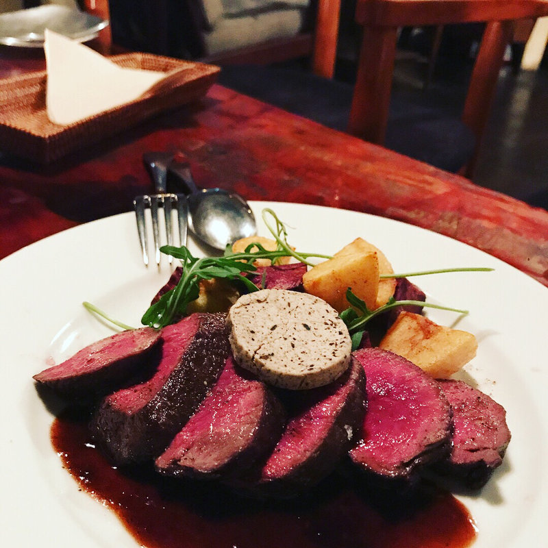 鹿肉ロースト(kong tong)