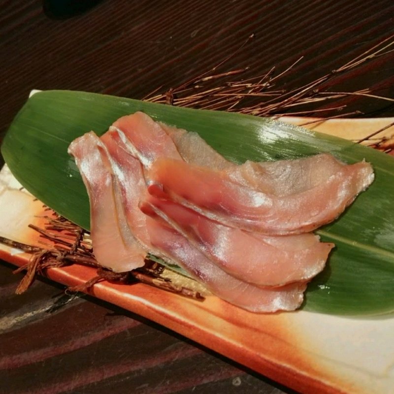 村上鮭の生ハム(海老の髭 （えびのひげ）)