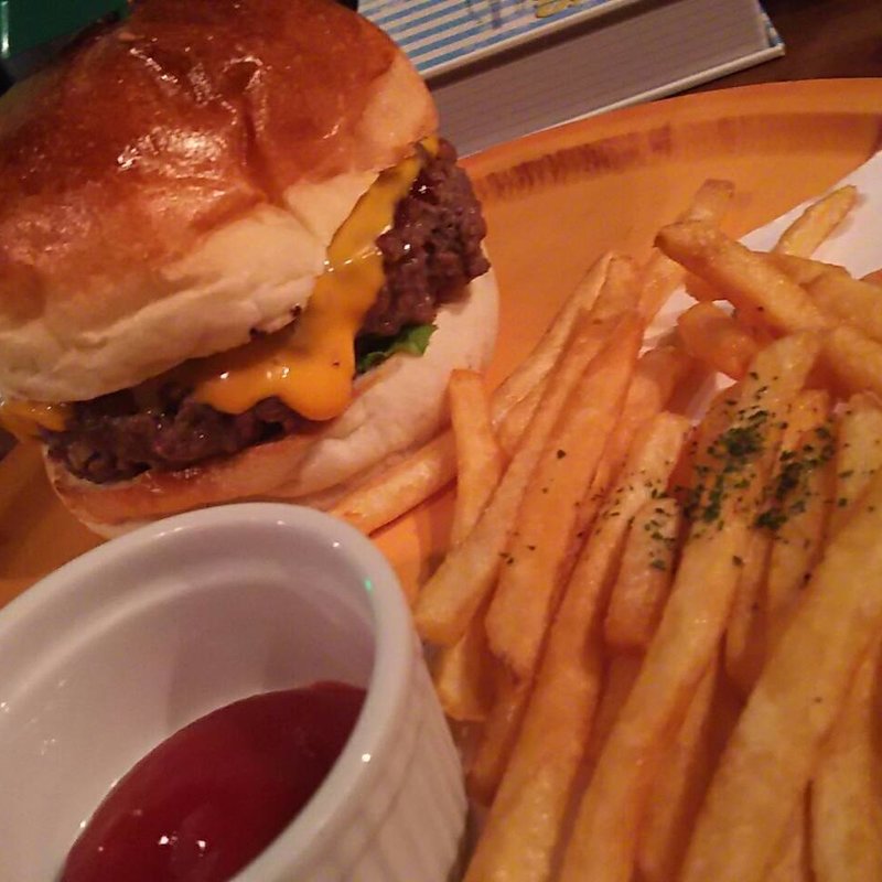 ゴリゴリバーガー(GORI×2 MEAT ROOM 梅田店)