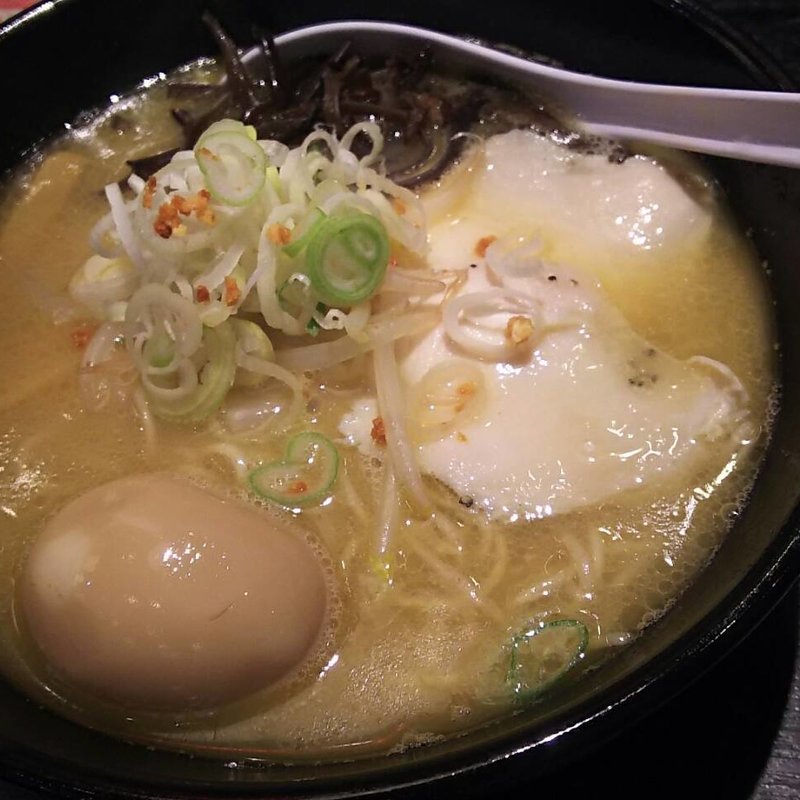 鶏白湯味玉ラーメン(麺家いろは 京都駅ビル店 )
