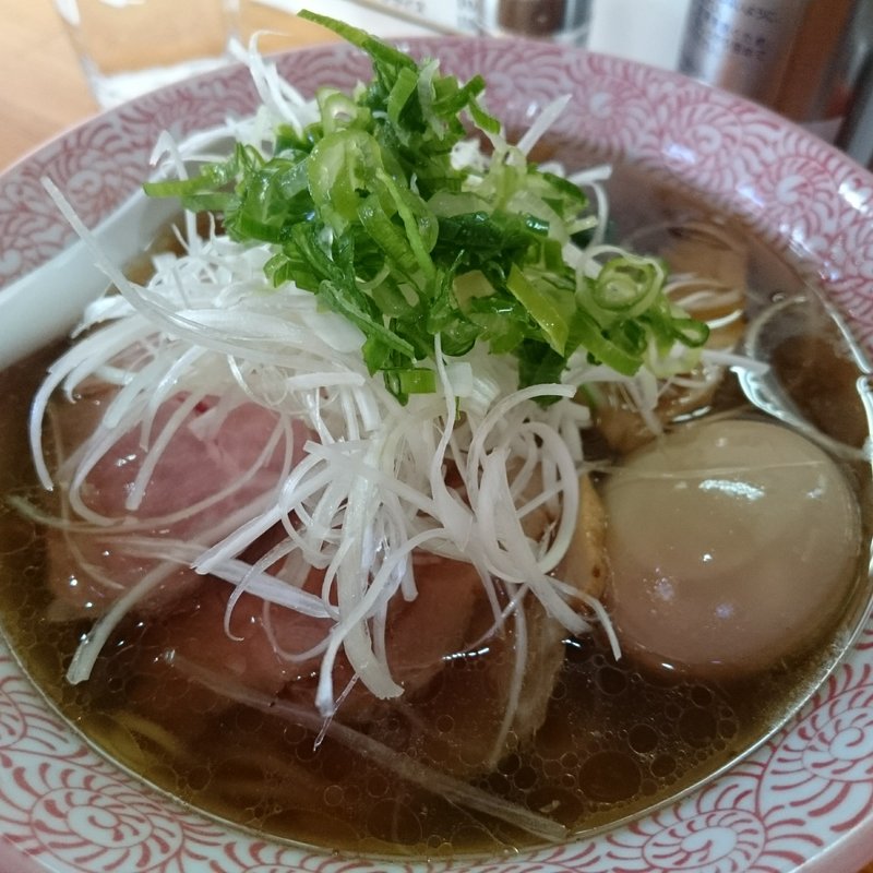 全部のせ醤油ラーメン(無化調らぁめん 山吟)