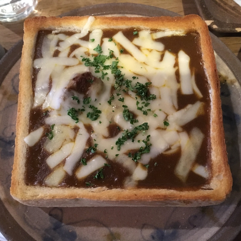 チーズカレートースト(カフェ 呂久呂)