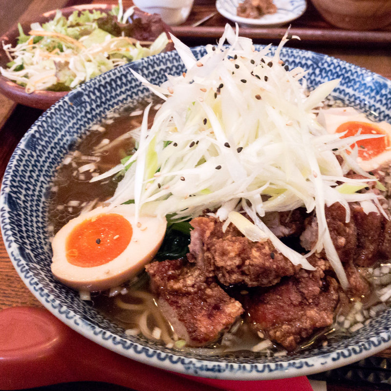 排骨麺 味玉付き(Xiangni Cafe 奥原宿)