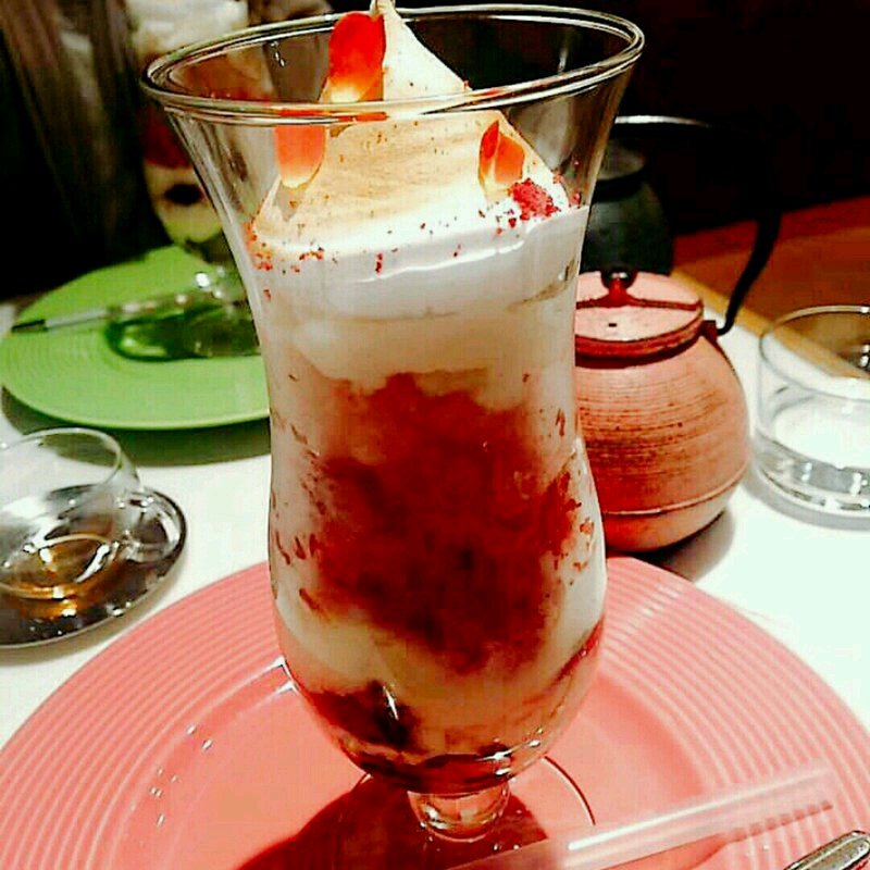 パフェ スパークリング(飲みもの付き)(サロン ベイク アンド ティー NEWoMan新宿)