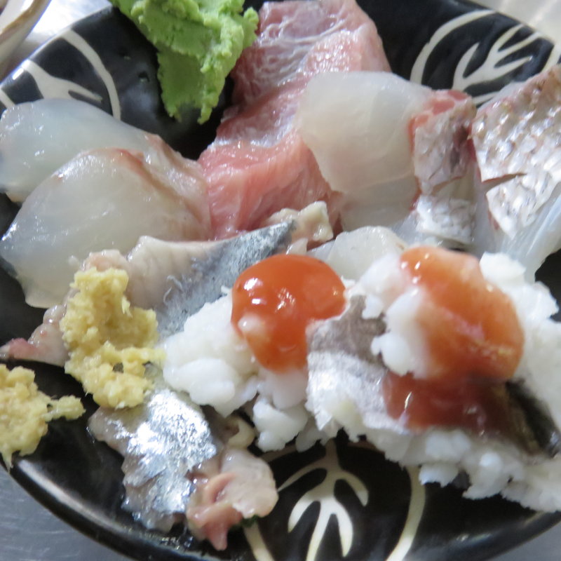 刺身盛り合わせ(山CHAN （ヤマチャン）)