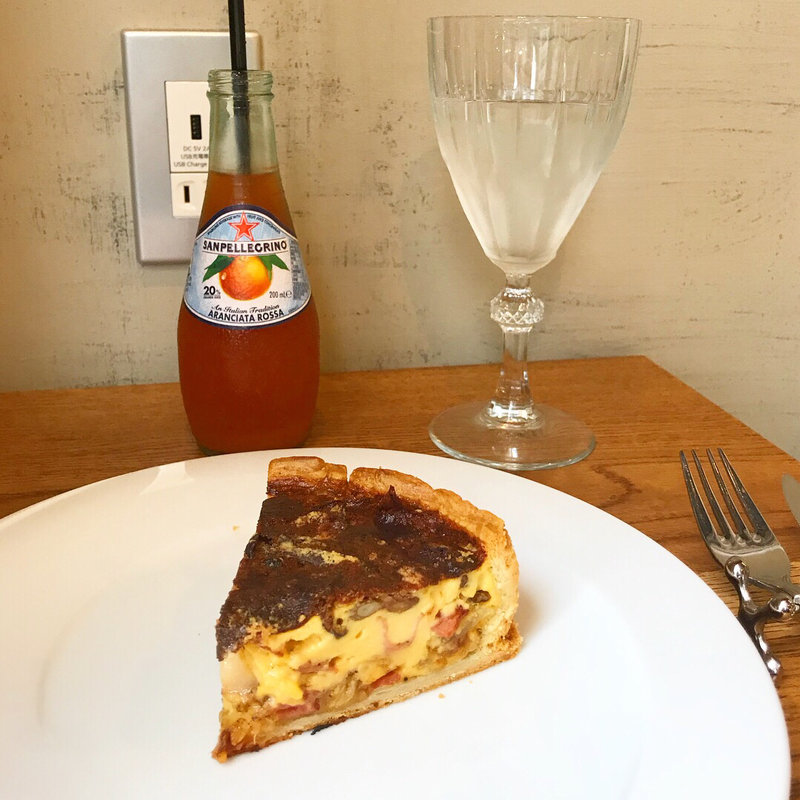 野菜キッシュ(MONDIAL KAFFEE328 Zavod)