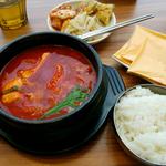 チーズスンドゥブランチ(韓国料理 bibim’ KITTE博多店)