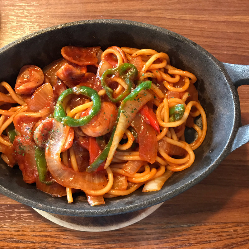 鉄板ナポリタン(カフェダイナー クー)