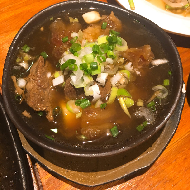 牛スジ煮込み(居酒屋 かぼちゃ 田町店)