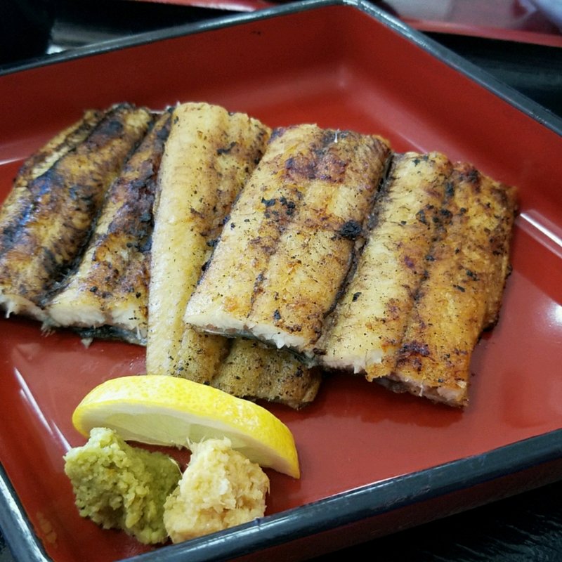 素焼定食(うなぎ料亭 とくなが 中の瀬本店 （うなぎりょうてい とくなが）)