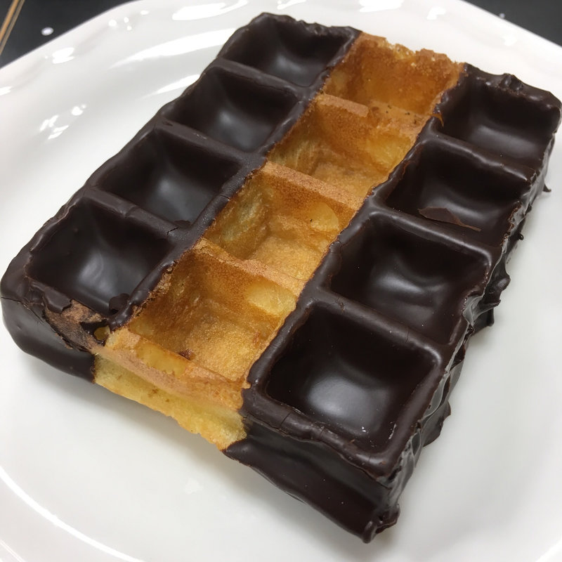 ガトー・ド・ブリュッセル・ショコラ 1/2(PAUL 福岡三越店)