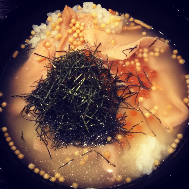 鮭といくらの親子茶漬け(空と大地)