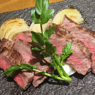 山形牛サーロインと鹿角牛赤身肉の食べ比べセット(響 新宿サザンタワー店 （ヒビキ）)