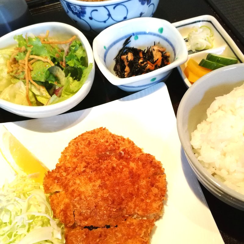 マグロかつランチ(手打蕎麦 加寿屋)