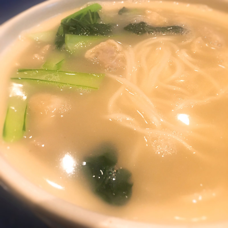 特製鶏煮込み麺（S）スタンダード(八重洲大飯店)
