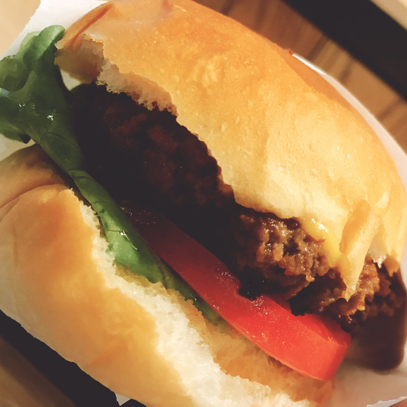 チーズバーガー(RED BROOKLYN)