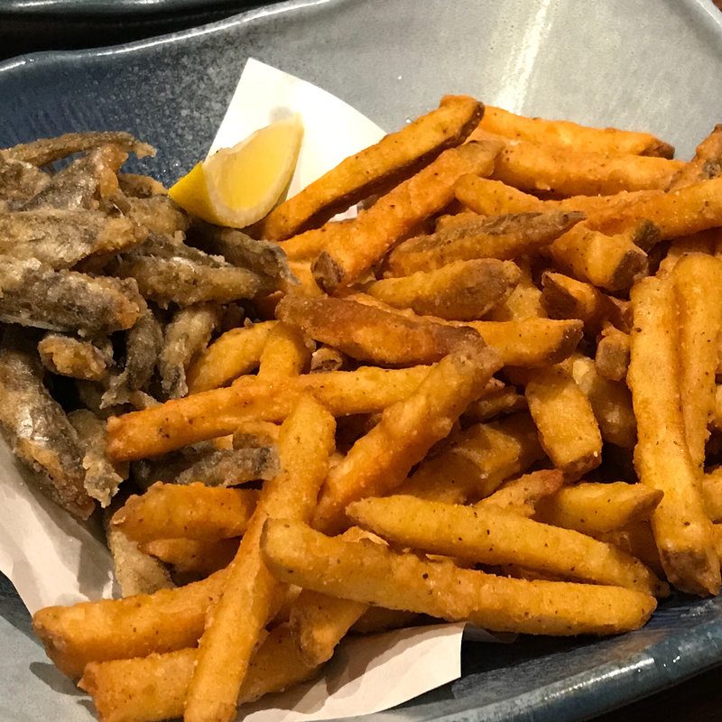 桜島コース メヒカリの唐揚げ&スパイシーポテト(山内農場 なんば千日前店)