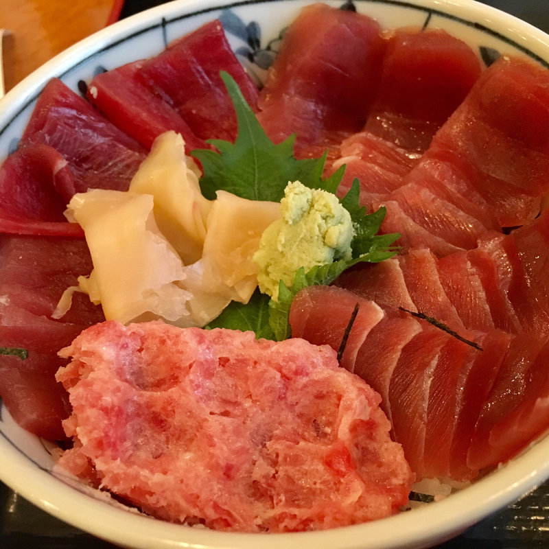 中とろ赤身丼(魚市 )