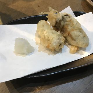 牡蠣の天ぷら(立呑み 魚椿 本店)