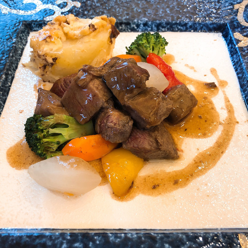 伊万里牛サイコロステーキ(彩香 （SAIKA）)