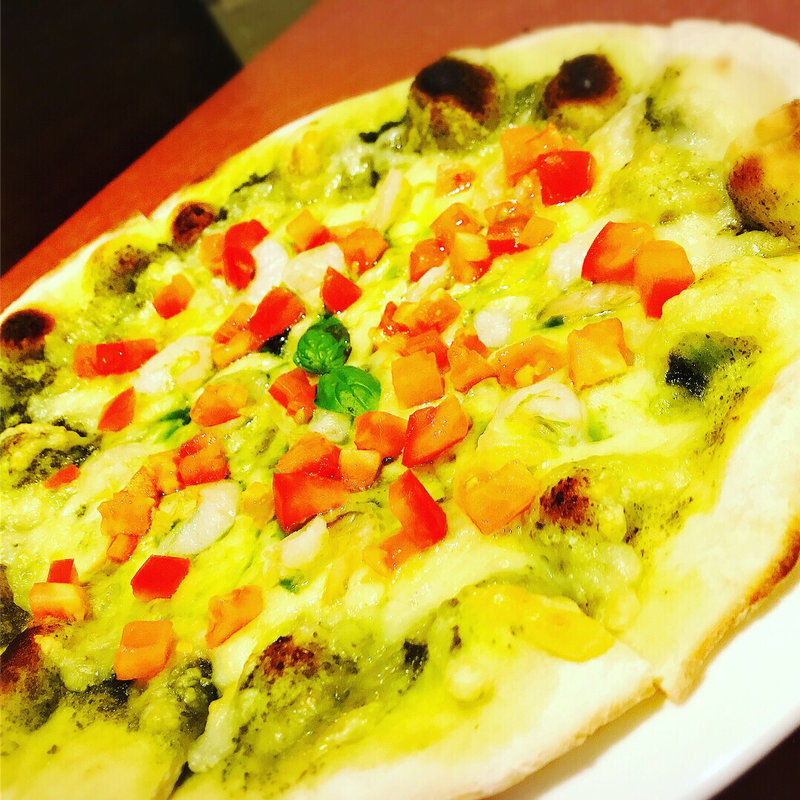 海老とジェノベーゼ(Pizza Bar Pecco （ペコ）)